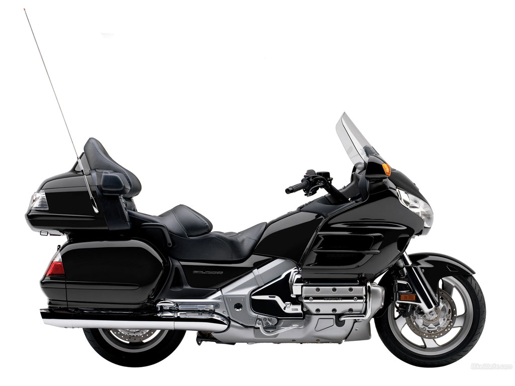 Honda Gold Wing 1024x768 c616 Tapety na pulpit